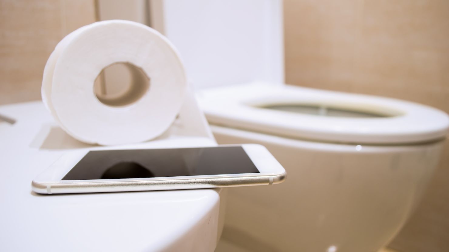 Toilet Scrolling